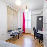 Διαμέρισμα Ultra - Large - Comfy