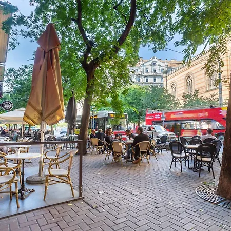 Ultra - Large - Comfy Apartment Budapest