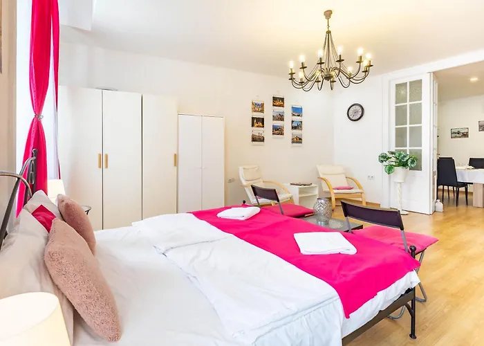 Ultra - Large - Comfy Apartment