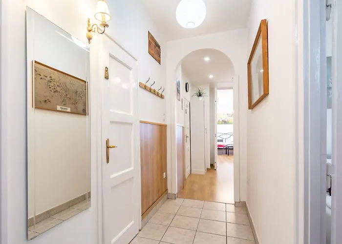 Ultra - Large - Comfy * بودابست